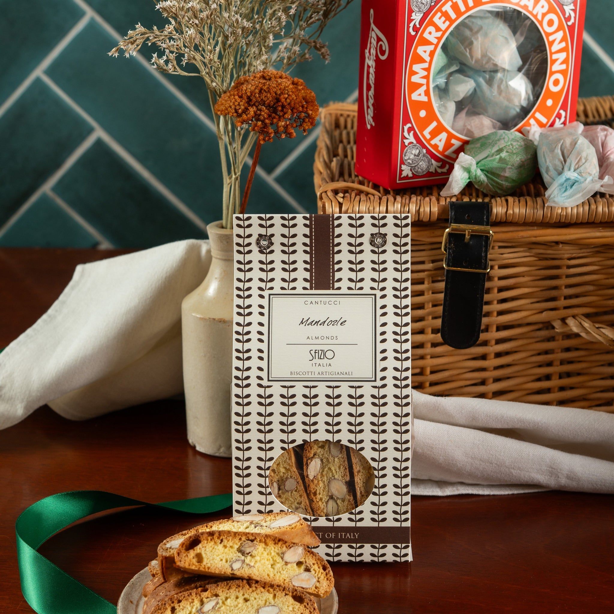 Sweet & Bubbles Hamper