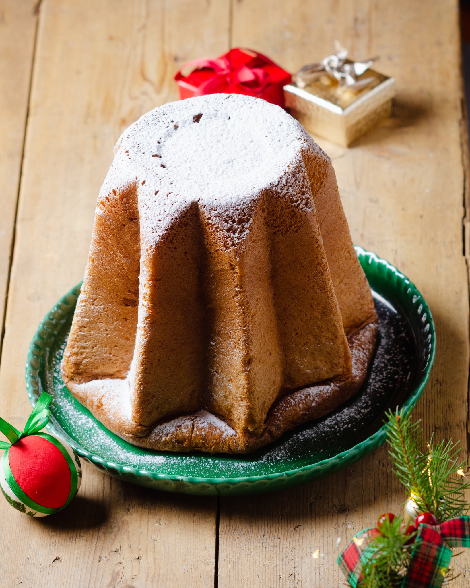 Vergani Pistachio Pandoro - 750g